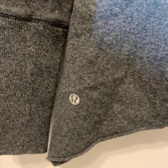 LULULEMON grey long sleeve top shark bite sides - size 0 - Picture 3 of 3